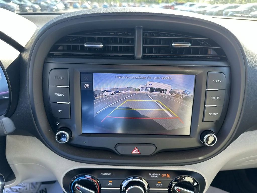 Used 2025 Red Kia LX image 23