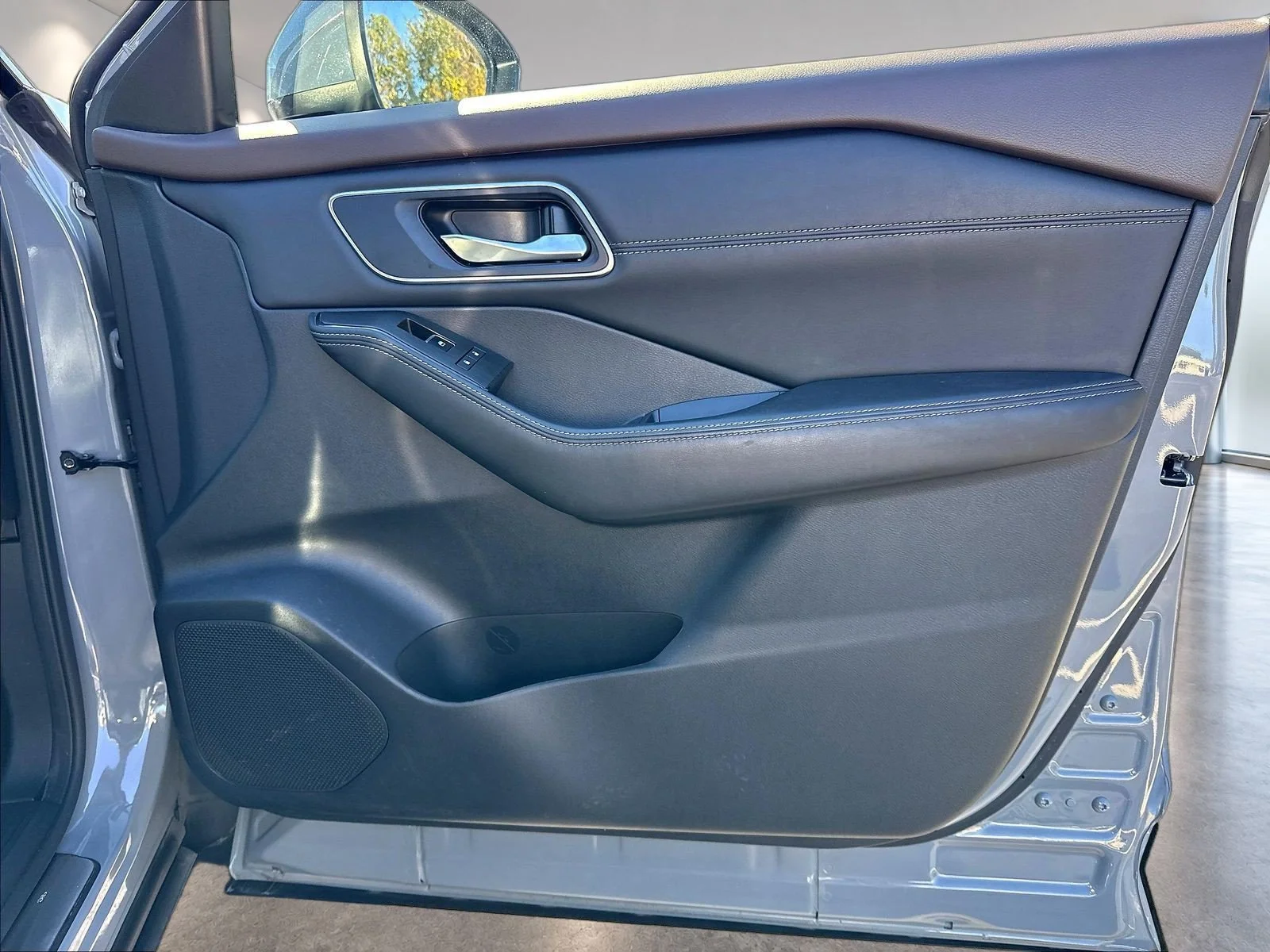 Certified Used 2023 Boulder Gray Nissan Platinum image 30