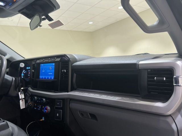 Used 2024 White Ford XL image 23