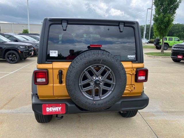 New 2026 Goldilocks Exterior Paint Jeep Sport S image 6