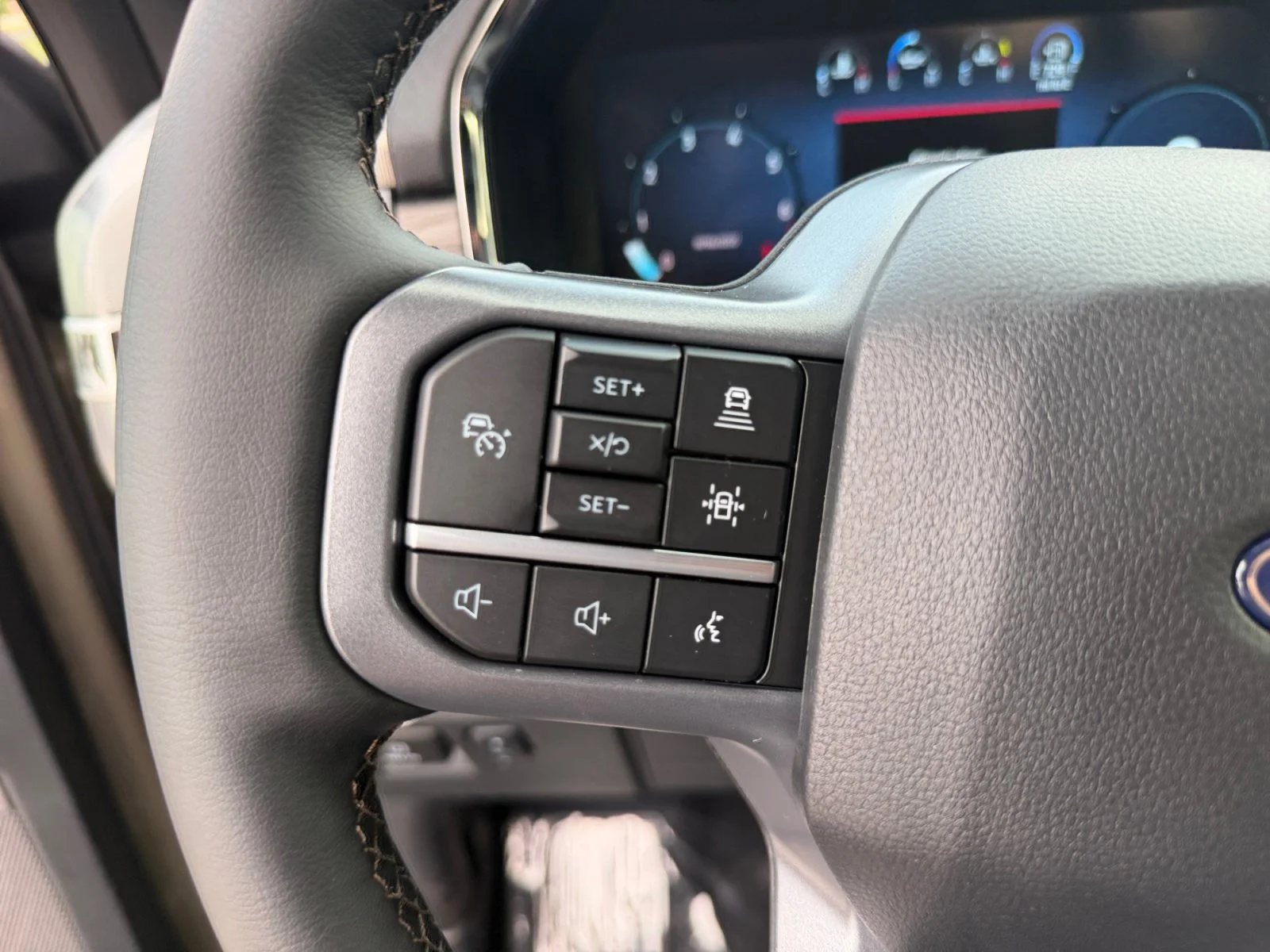 New 2026 Marsh Gray Ford LARIAT image 24