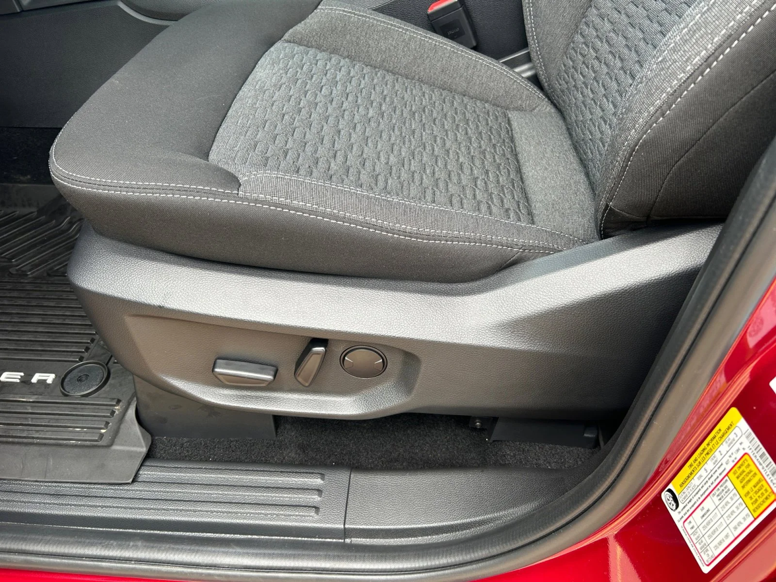 New 2026 Ruby Red Metallic Tinted Clearcoat Ford XLT image 14