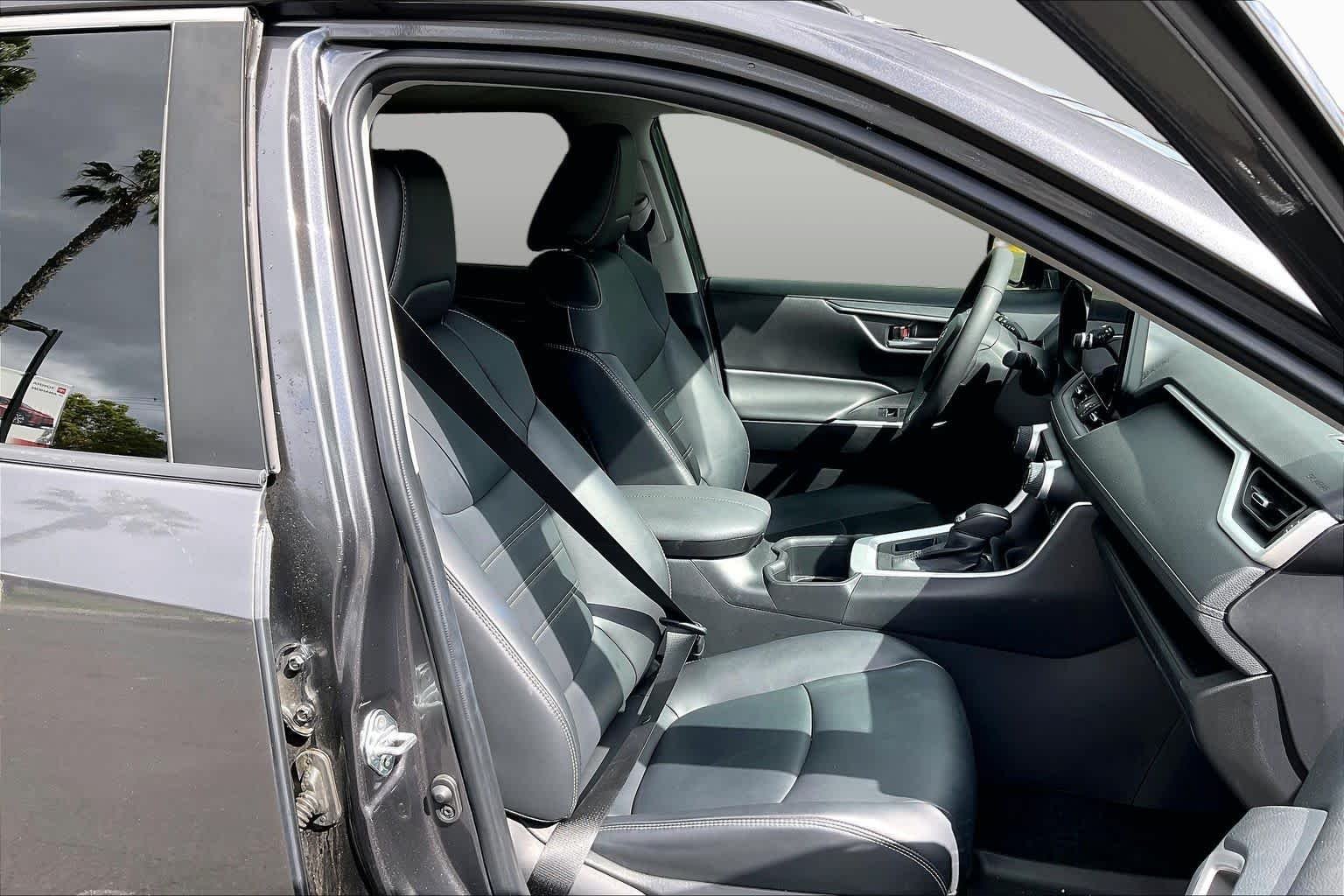 Used 2024 Magnetic Gray Metallic Toyota XLE Premium image 8