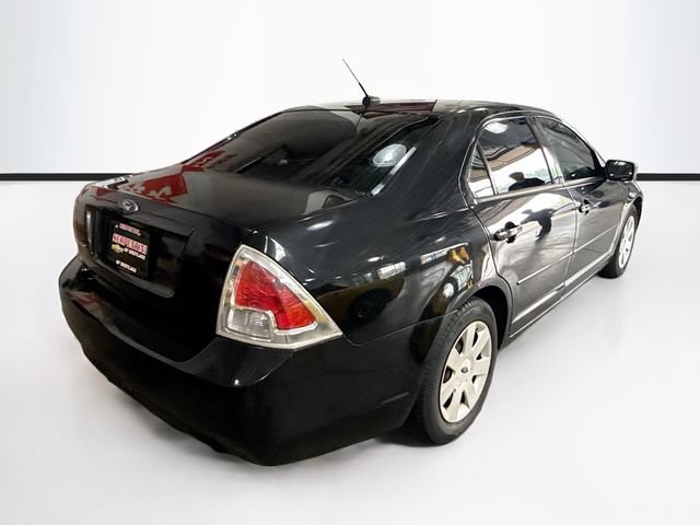 Used 2009  Ford S image 6