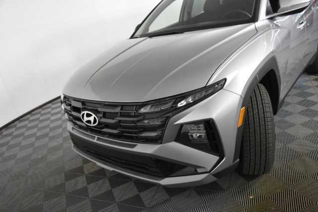 New 2026 Silver Hyundai SEL Premium AWD image 11