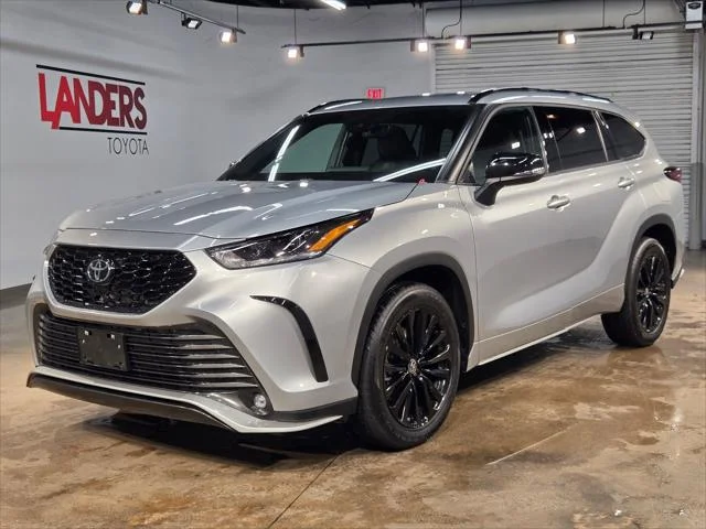 Certified Pre-Owned 2025 Toyota Highlander XSE AWD in Little Rock