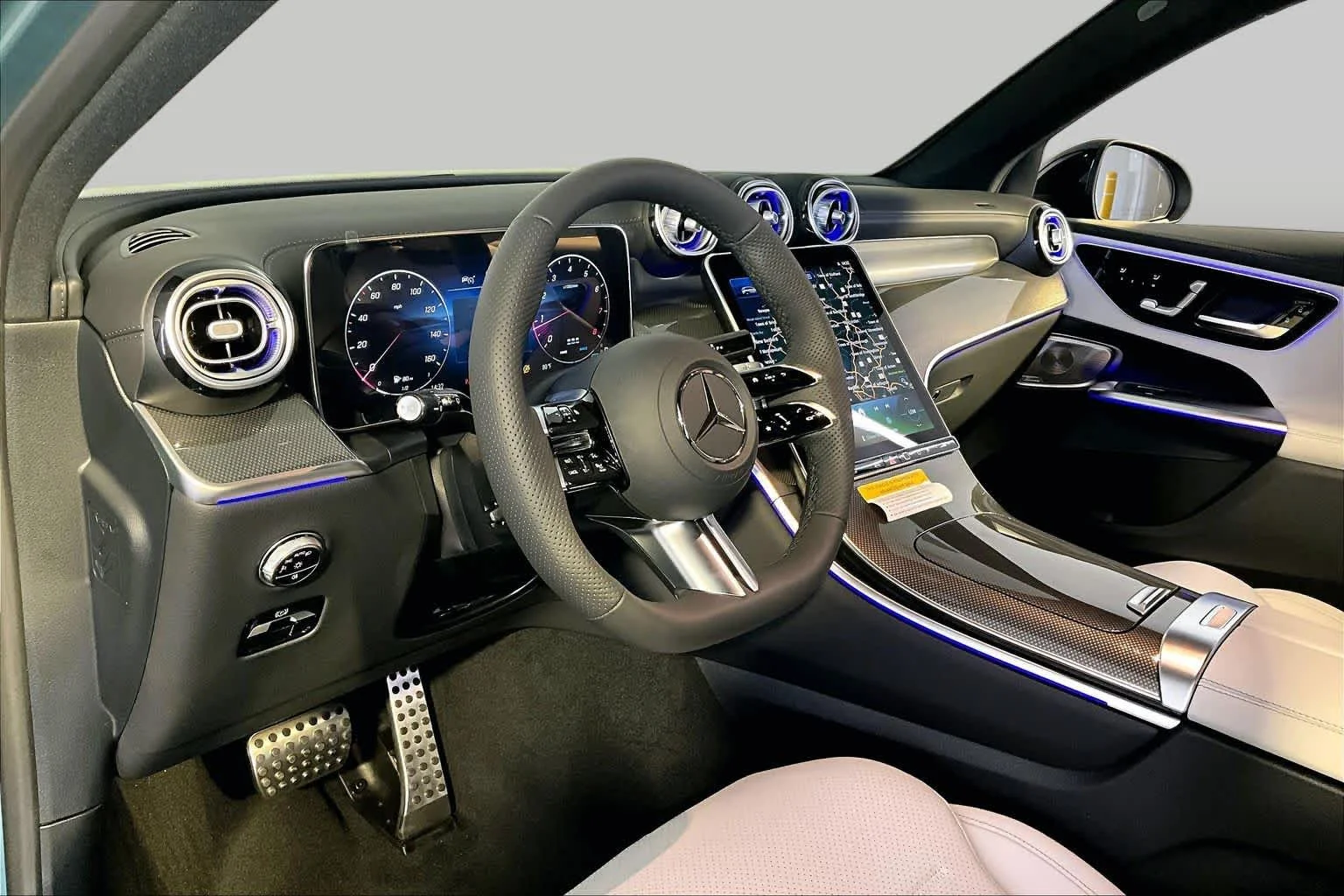 New 2027 Verde Silver Metallic Mercedes-Benz GLC 300 image 9