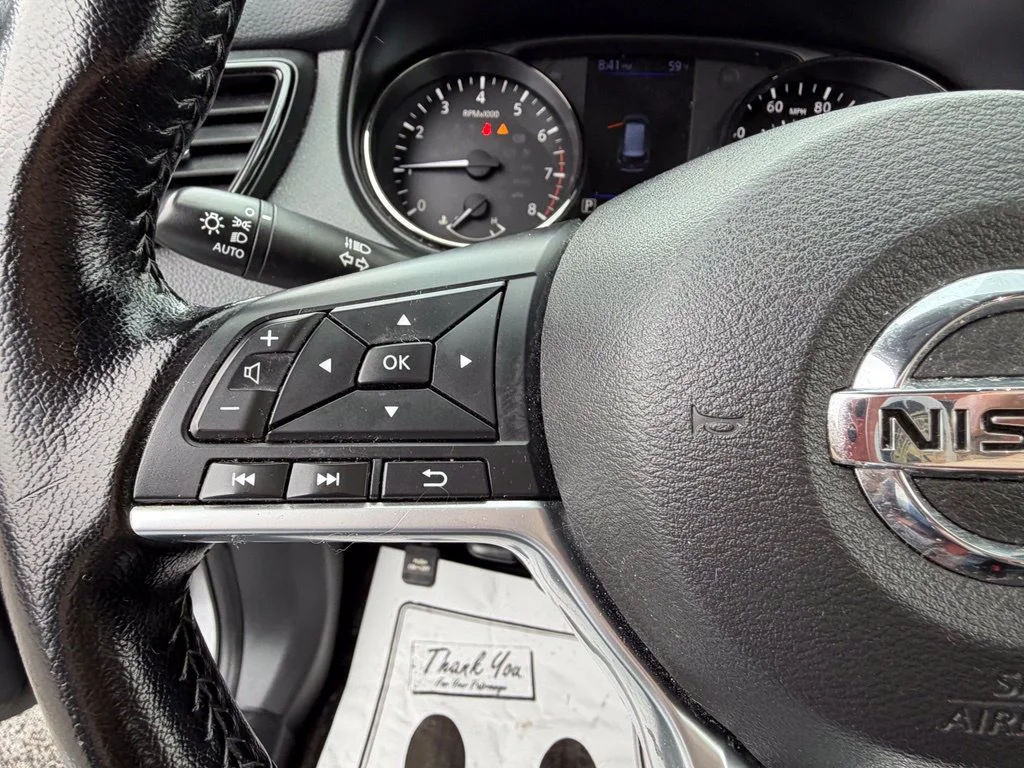 Used 2020 Gray Nissan SV image 27