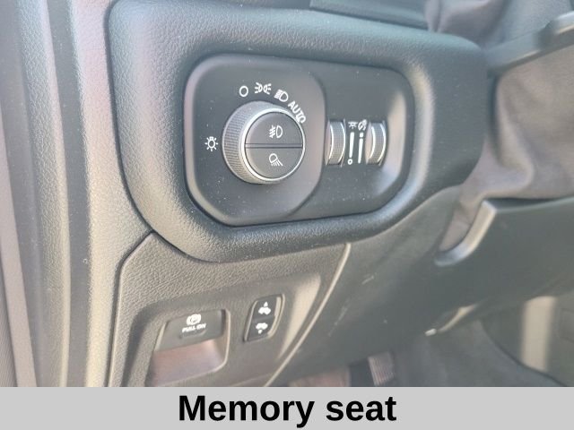 Used 2022 White Ram Laramie image 7