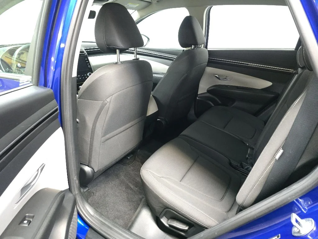 Used 2024 Intense Blue Hyundai SE image 30