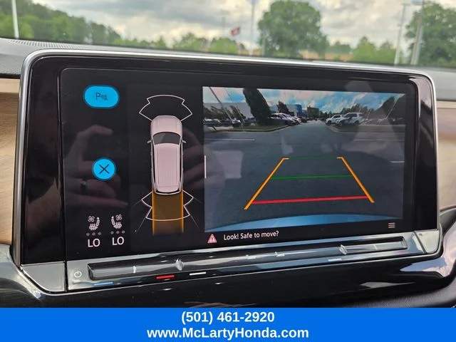 2025 Volkswagen Atlas SE w/Tech - Photo 21