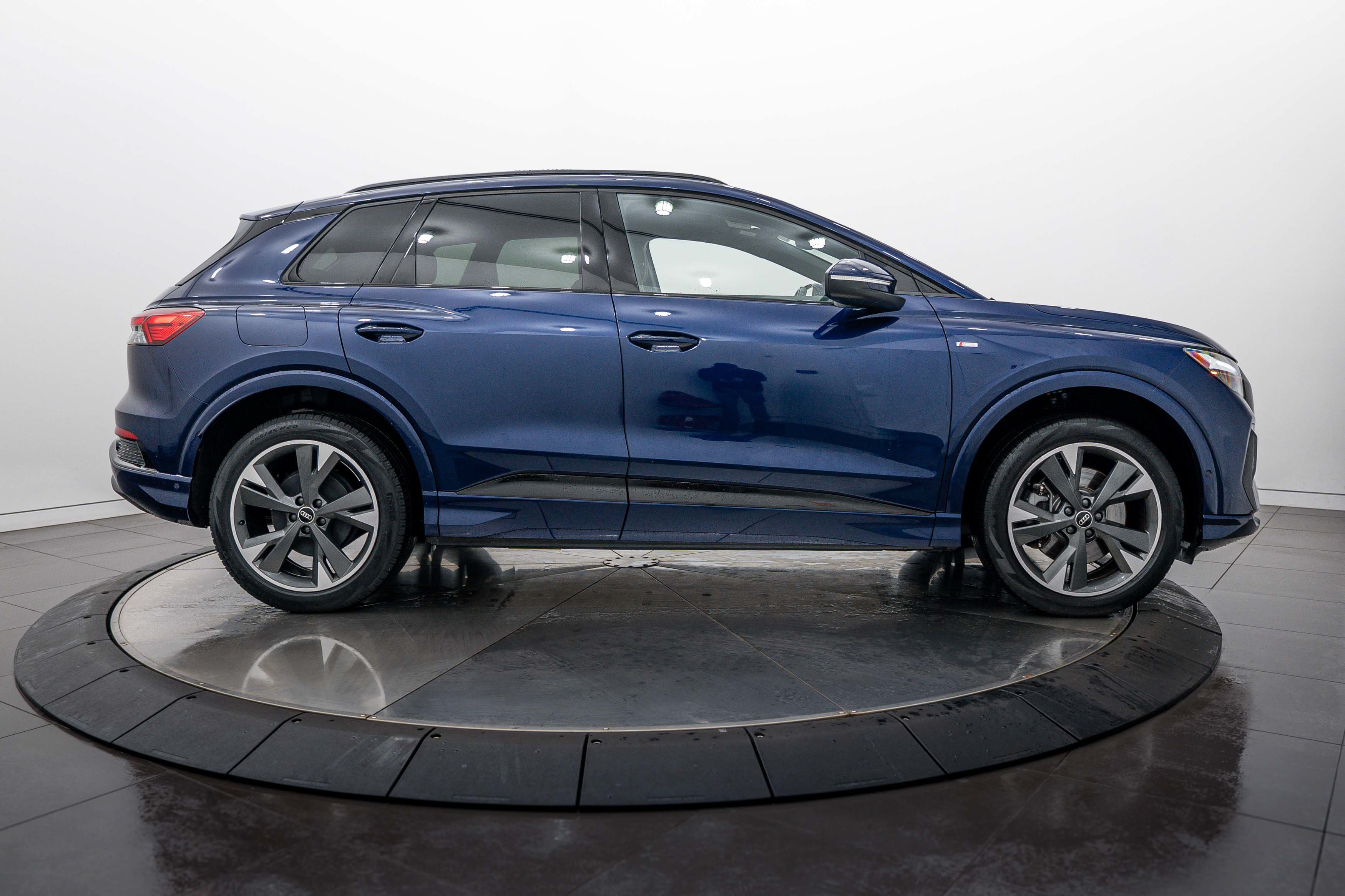 Certified Used 2024 Navarra Blue Metallic Audi Premium Plus image 3