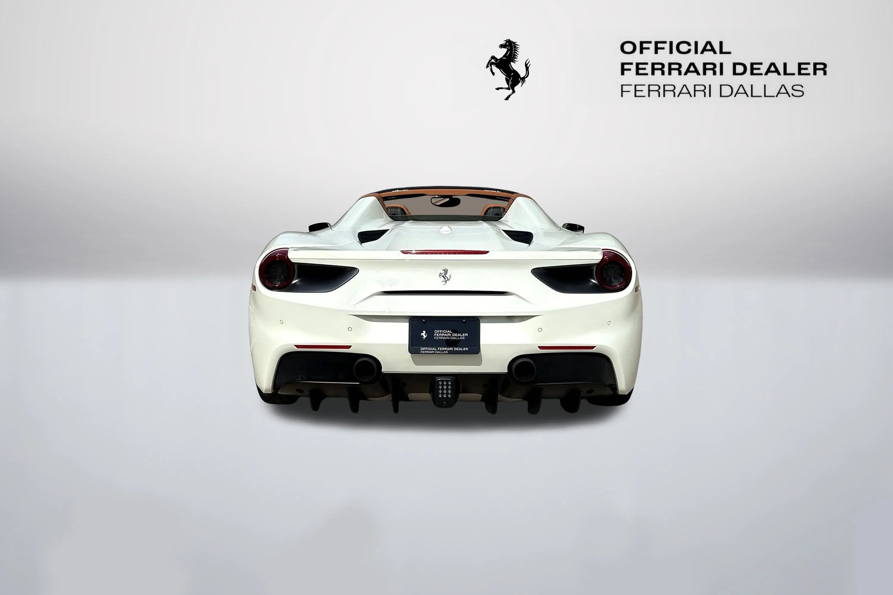 Used 2018 Bianco Avus Ferrari  image 6
