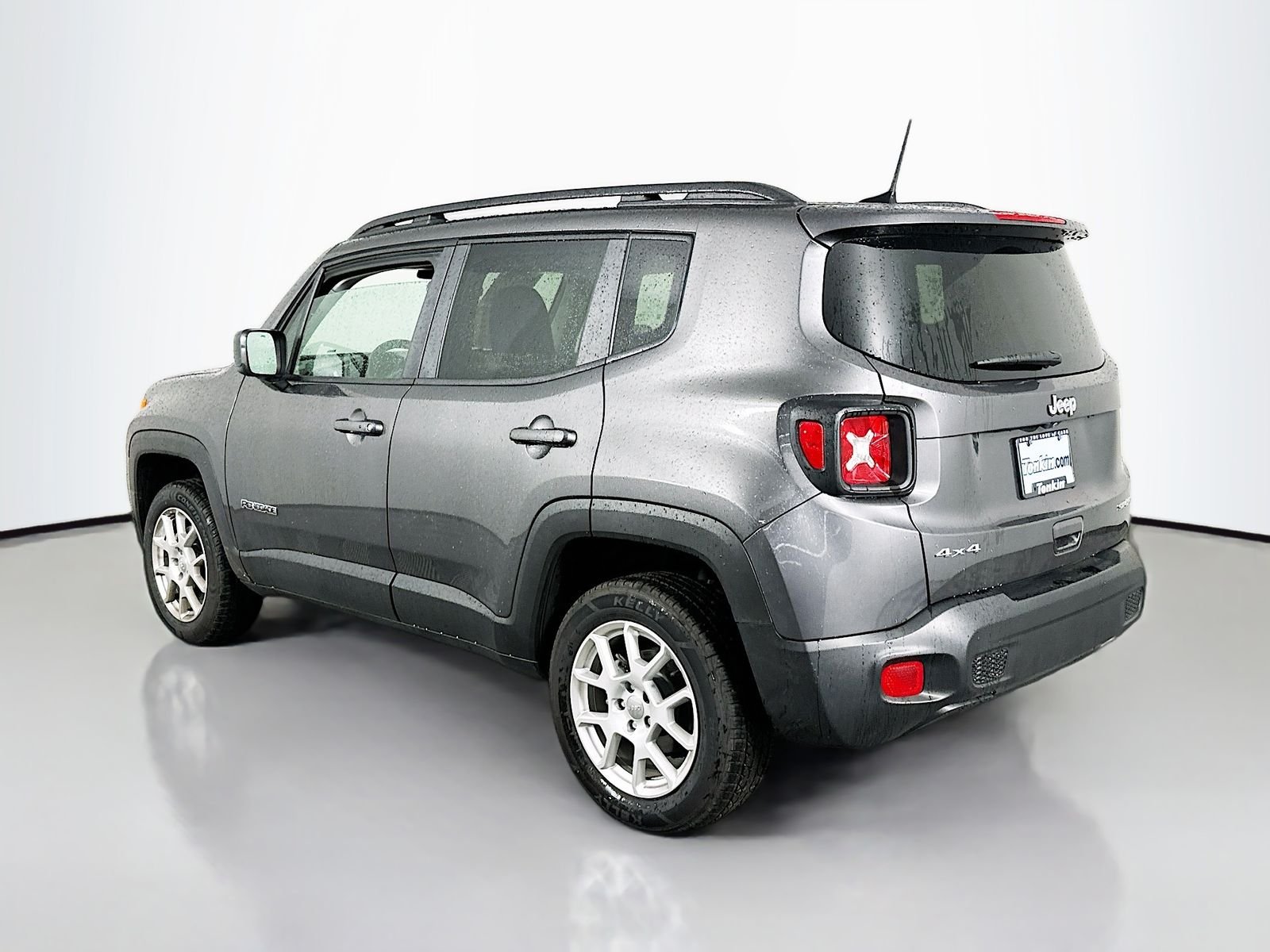 Used 2020 Granite Crystal Metallic Clearcoat Jeep Sport image 6
