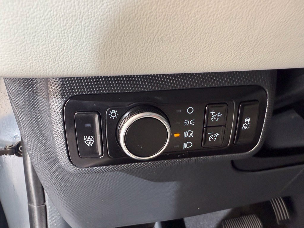 Used 2023 Vapor Blue Ford Premium image 37