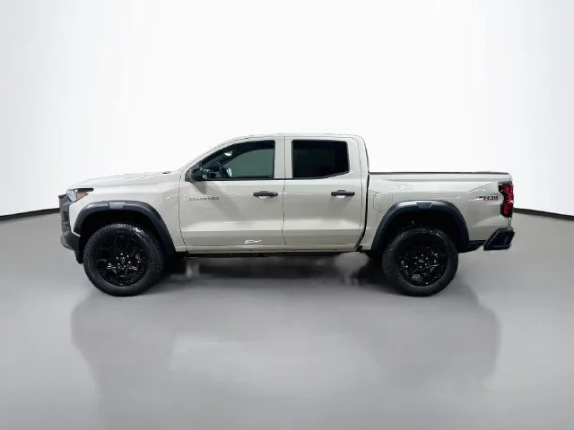 2026 Chevrolet Colorado Trail Boss - Photo 11