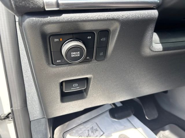 New 2026 Star White Metallic Tri-Coat Ford Platinum image 16