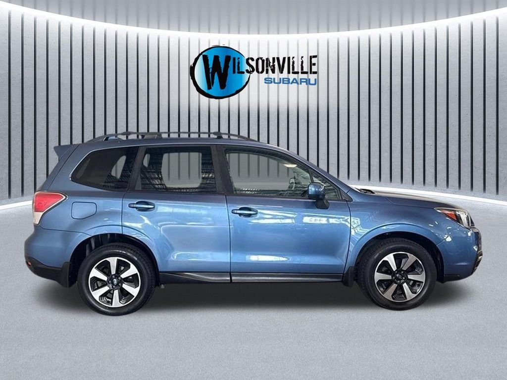 Used 2017 Blue Subaru 2.5i Premium image 14