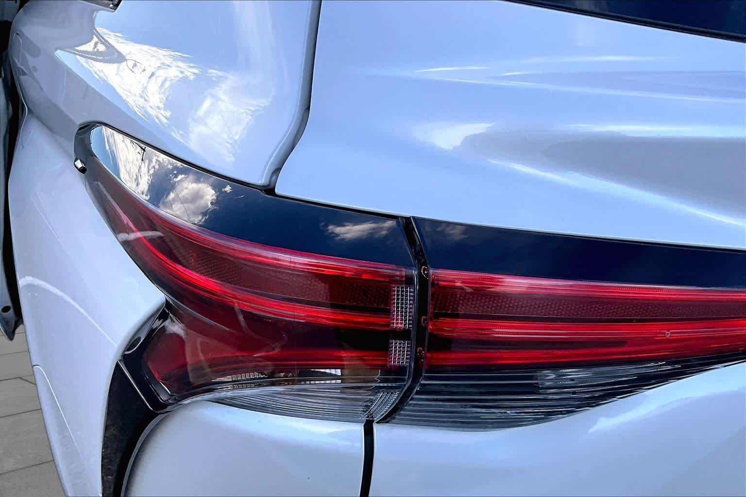 Used 2025 Wind Chill Pearl Toyota Limited image 25