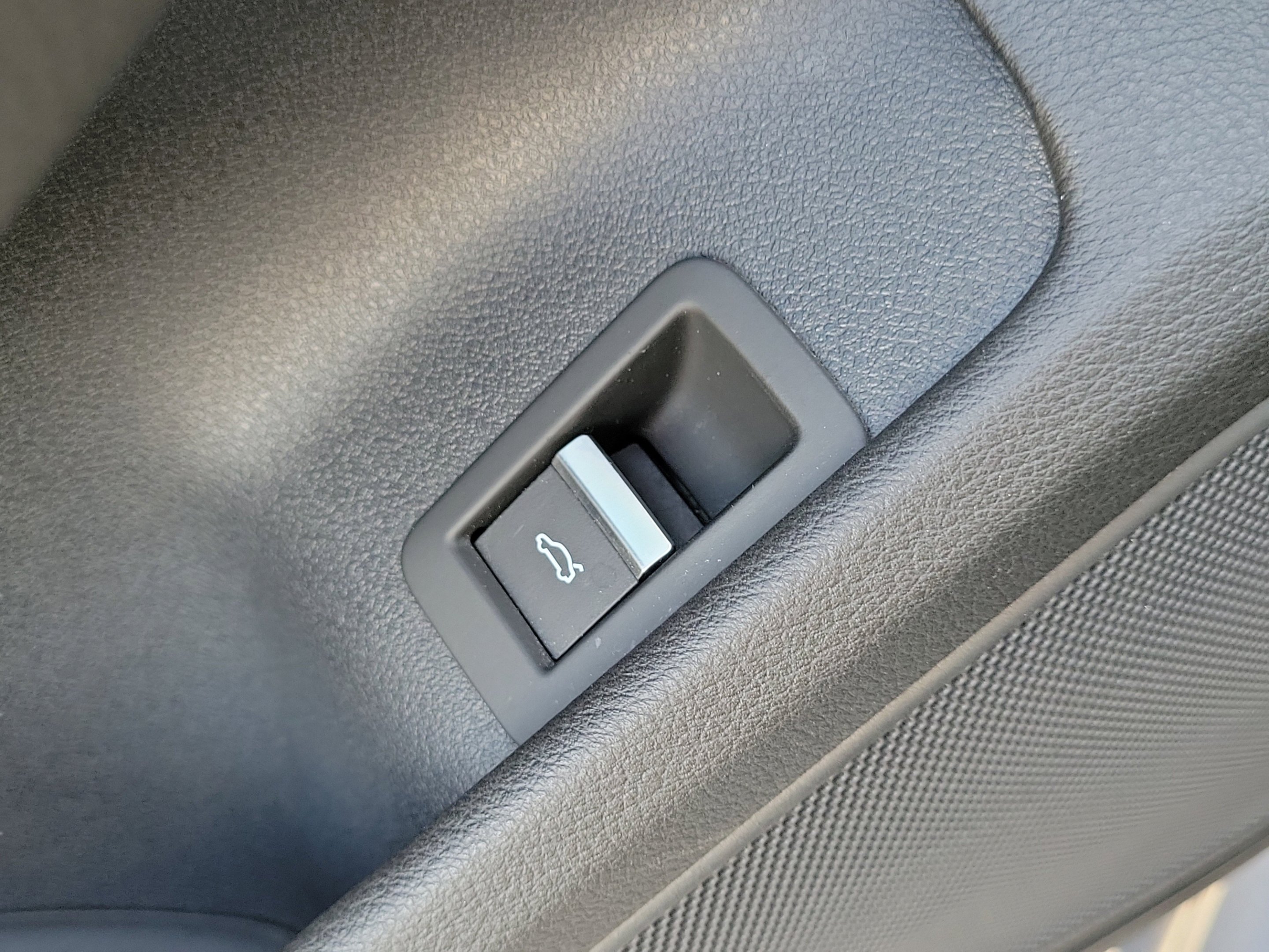 Used 2019 Monsoon Gray Metallic Audi 2.0T Premium image 27