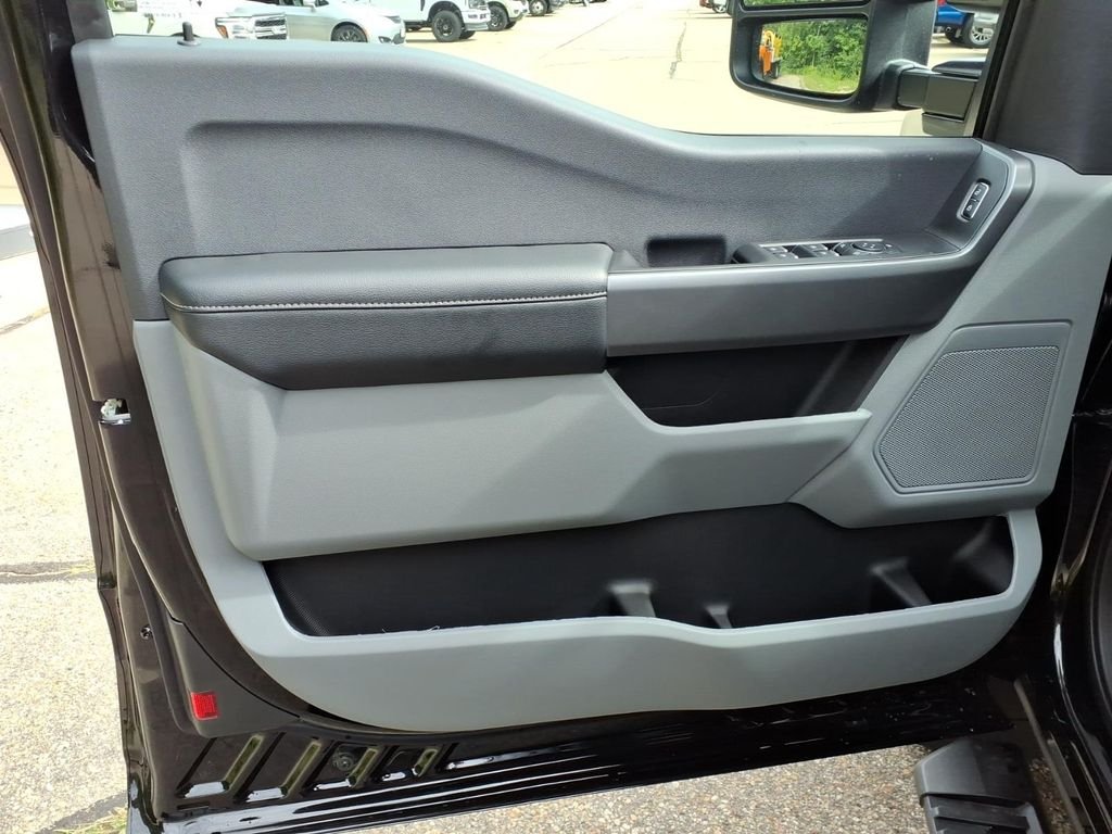 New 2026 Agate Black Metallic Ford F-350® XLT image 19