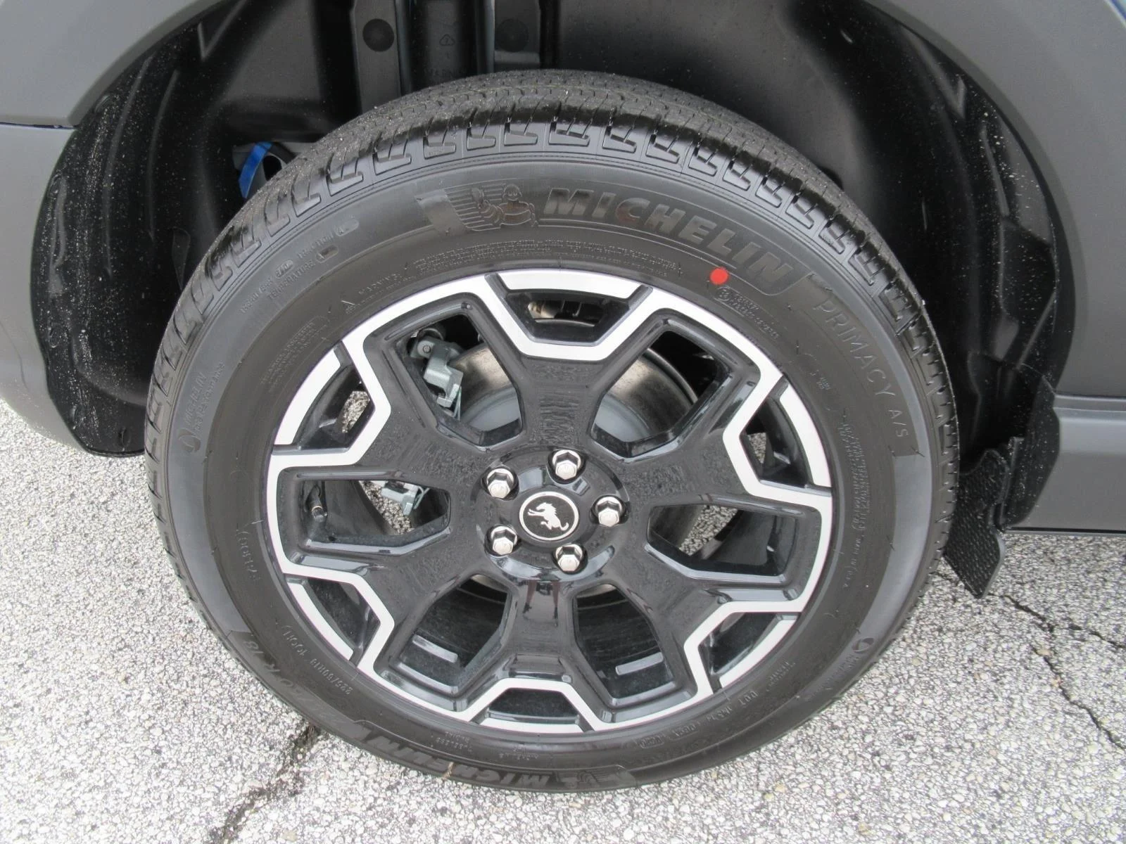 New 2026 Azure Gray Metallic Tri-Coat Ford Outer Banks® image 8