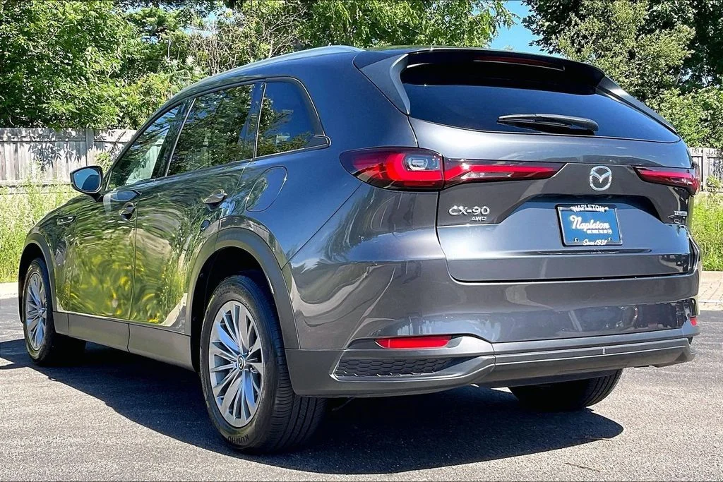 Used 2024 Gray Mazda Preferred image 11