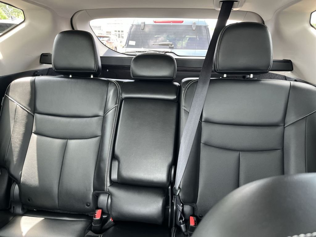 Used 2023 Gray Nissan SL image 23