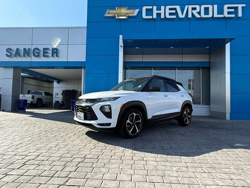 Used 2023 SUMMIT WHITE Chevrolet RS image 2