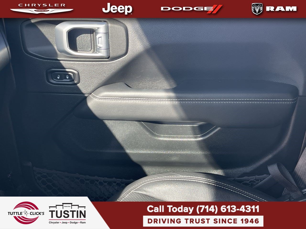 Used 2020 Granite Crystal Metallic Clearcoat Jeep Sahara image 26