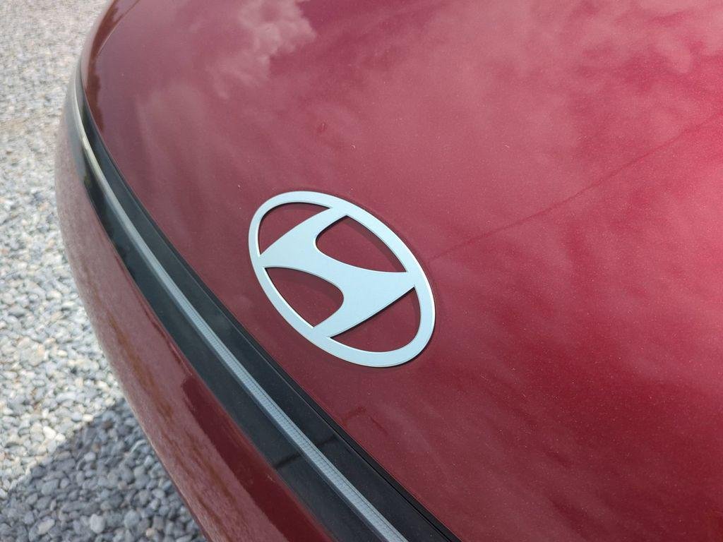 New 2027 Red Hyundai SEL Sport FWD image 13