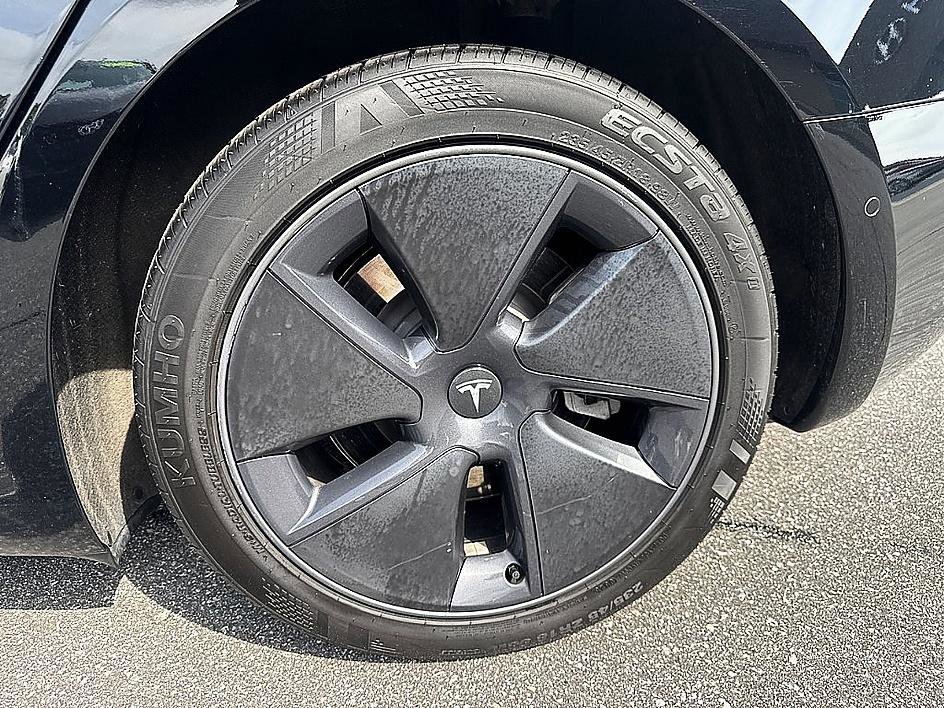 Used 2022 Black Tesla Long Range image 8