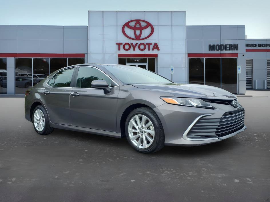 Used 2023 Predawn Gray Mica Toyota LE image 9