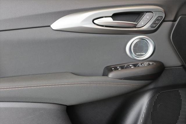 New 2025 Alfa Rosso (Red) Exterior Paint Alfa Romeo Intensa image 13