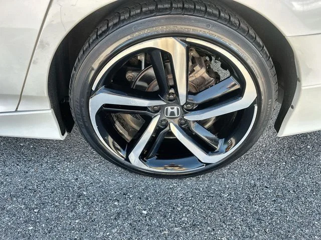 Used 2019  Honda Sport image 19