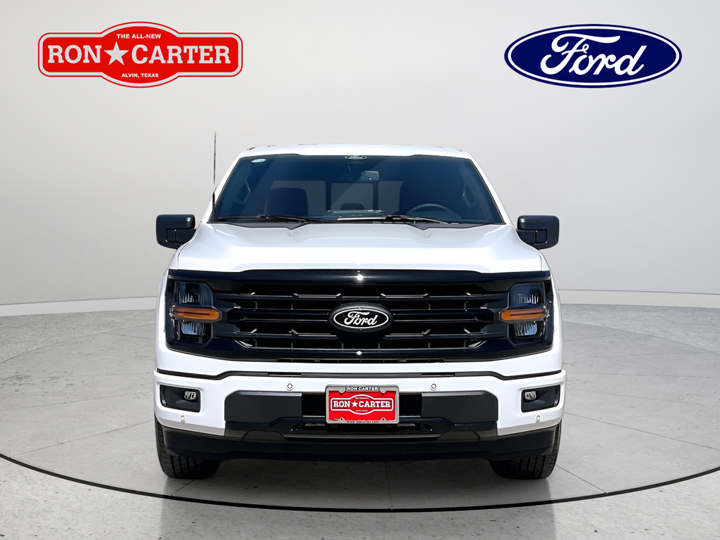 New 2026 Oxford White Ford XLT image 2