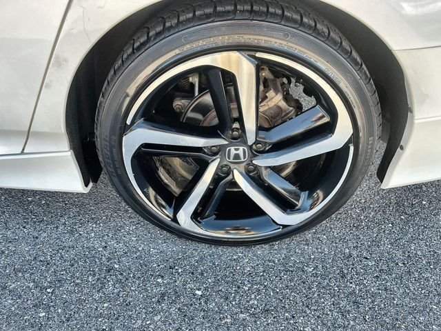 Used 2019  Honda Sport image 19