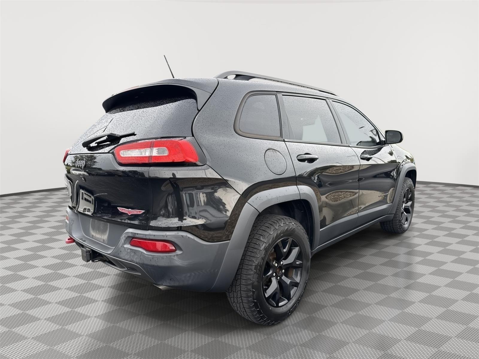 Used 2014 Brilliant Black Crystal Pearlcoat Jeep Trailhawk image 6