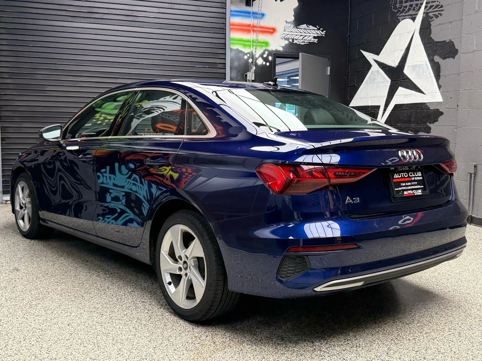 Used 2024 Navarra Blue Metallic (2d2d) Audi Premium 40 TFSI image 4