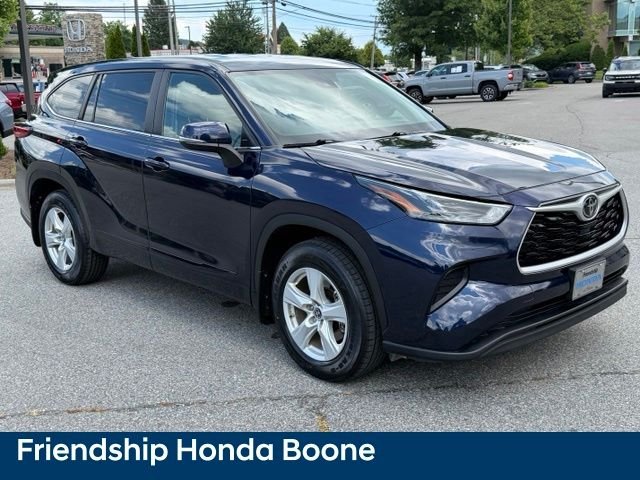 Used 2023 Blue Toyota L image 3