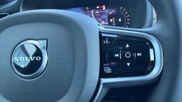 2026 Volvo XC90 Plus - Photo 22
