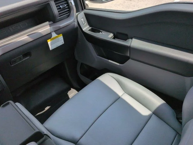 New 2026 Oxford White Ford XL image 17