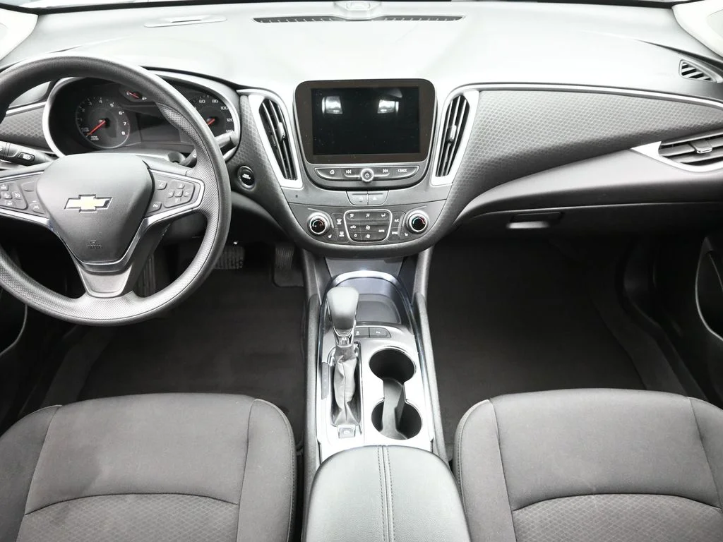 Used 2024 White Chevrolet LT image 15