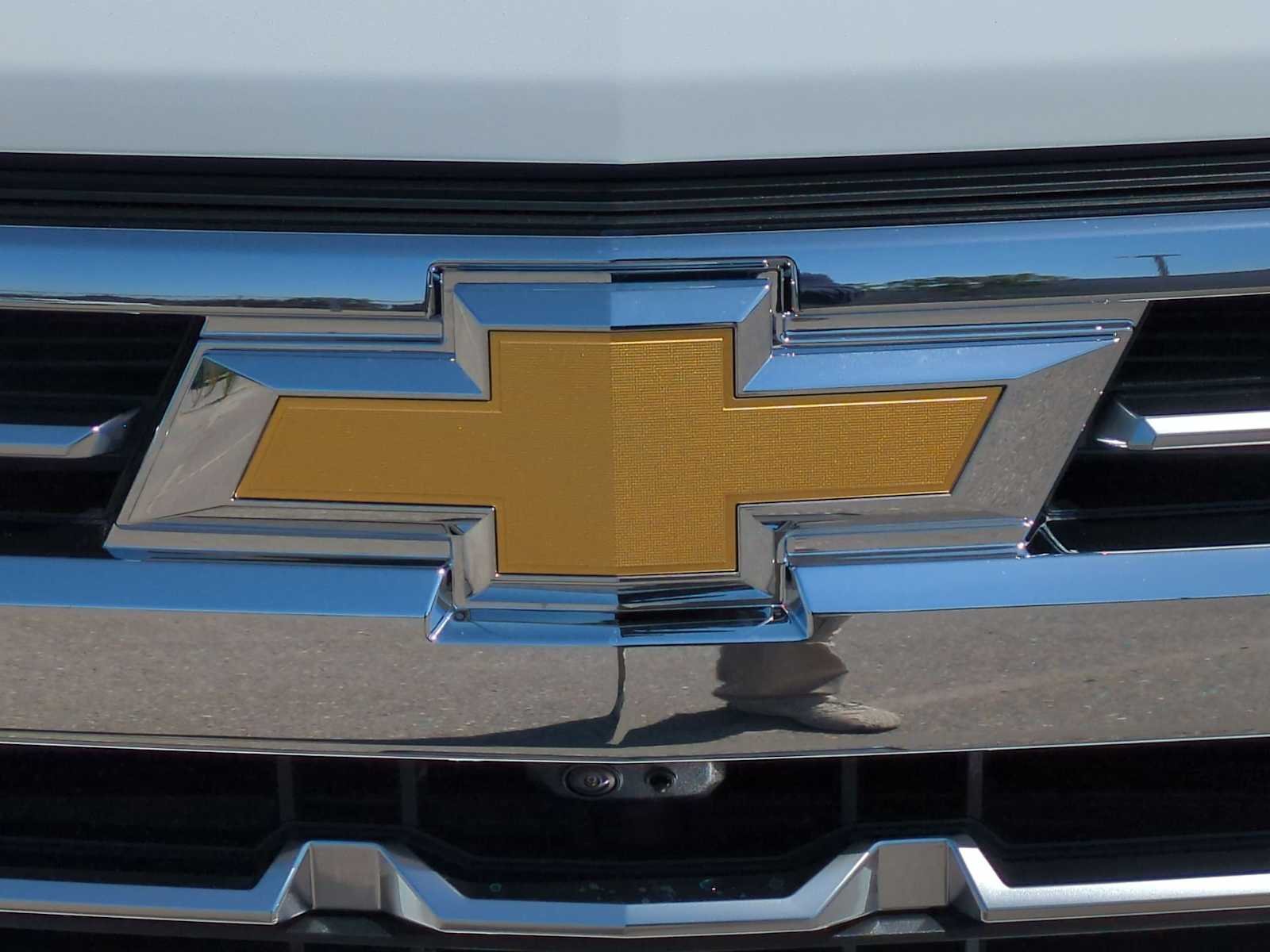 2026 Chevrolet Silverado 1500 LTZ - Photo 8