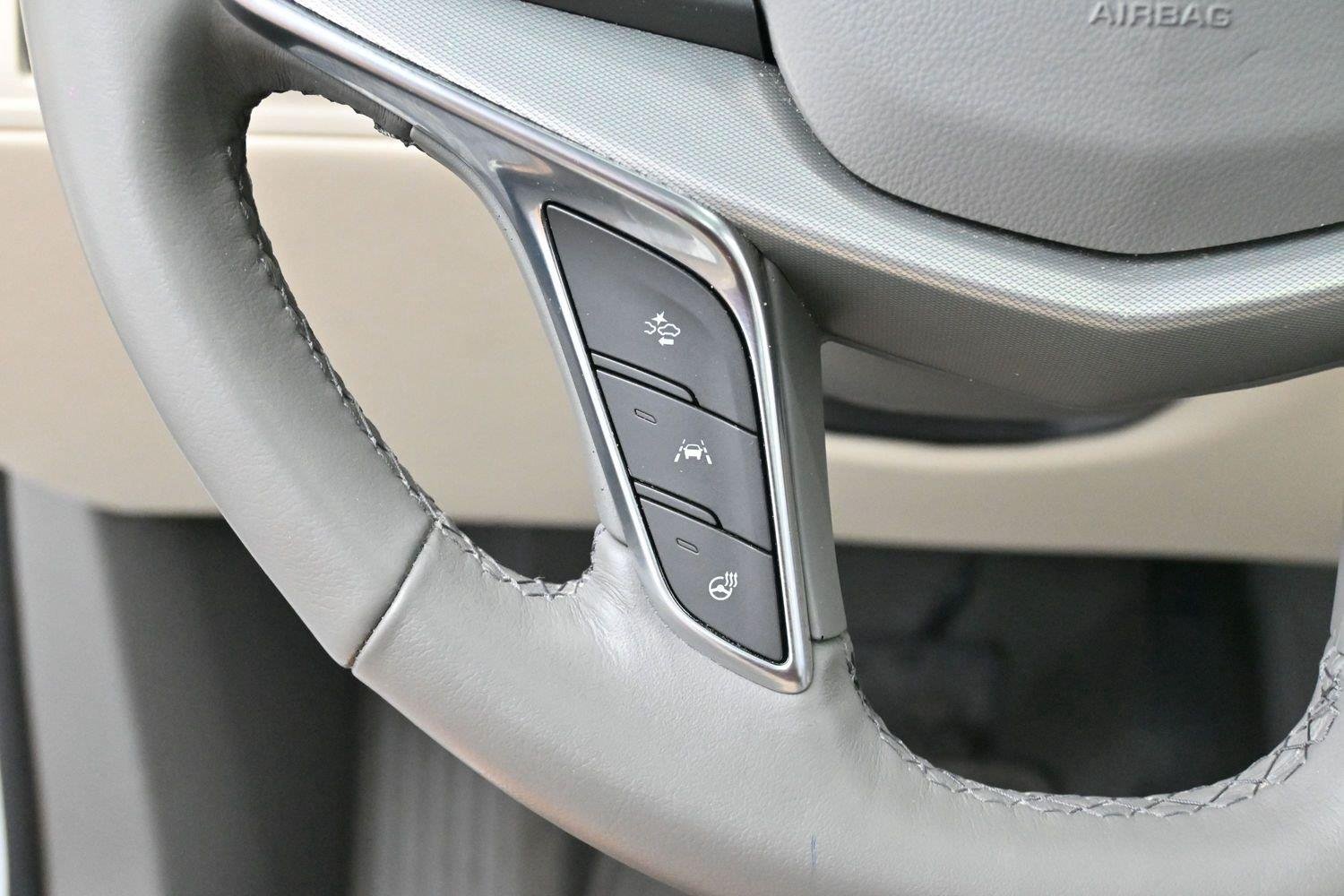 Used 2024 Crystal White Tricoat Cadillac Premium Luxury image 18