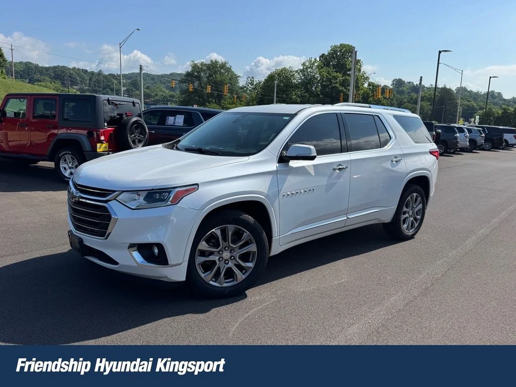 Used 2018 Beige Chevrolet Premier image 1