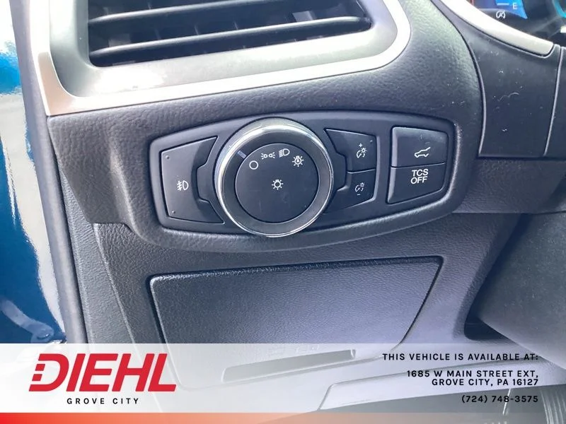 Used 2020 Green Ford SEL image 28
