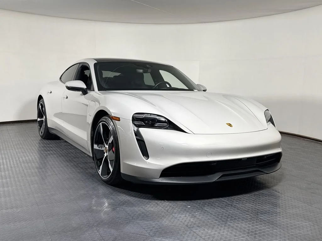 Used 2021 Chalk Porsche 4S w/ Performance Battery Plus image 9