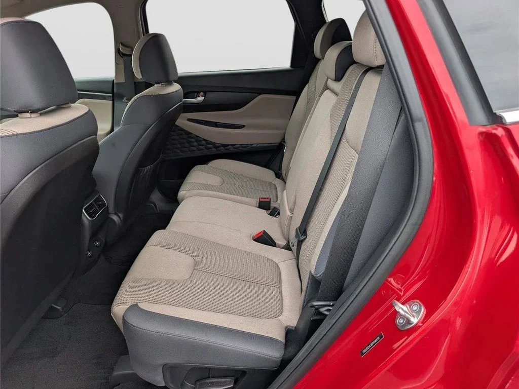 Used 2023 Red Hyundai SE image 13