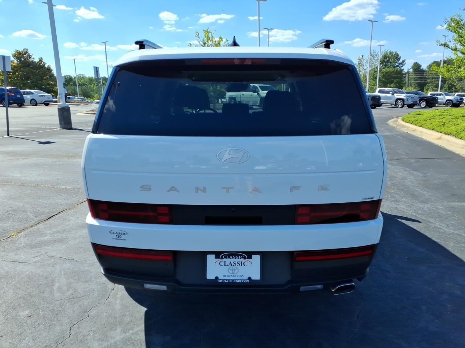 Used 2025 Serenity White Hyundai SEL image 10